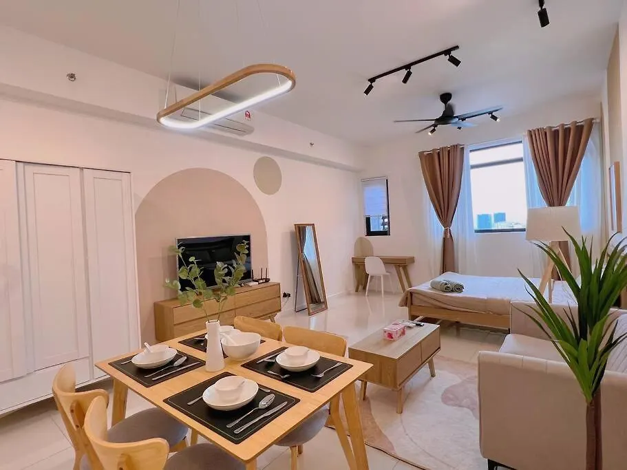 דירה קואלה לומפור Cozy & Homely Chambers Kl@3 Mins Walking Distance To Lrt & Monorail