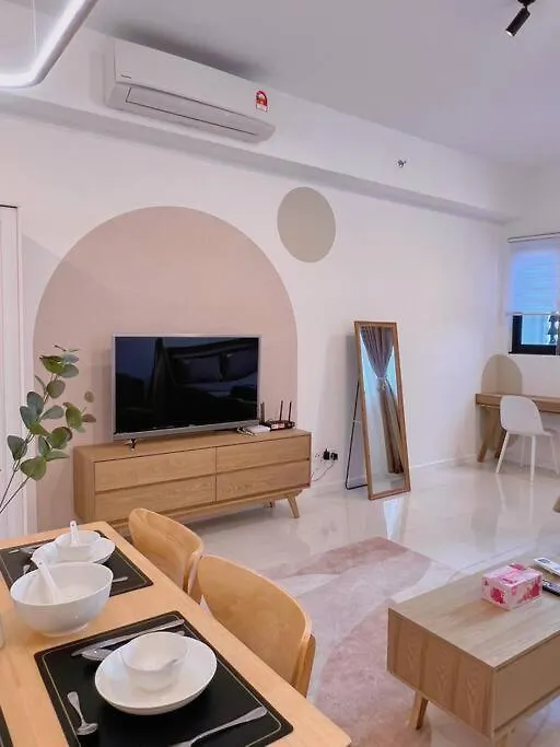 Cozy & Homely Chambers Kl@3 Mins Walking Distance To Lrt & Monorail Куала-Лумпур 0*,  Малайзия